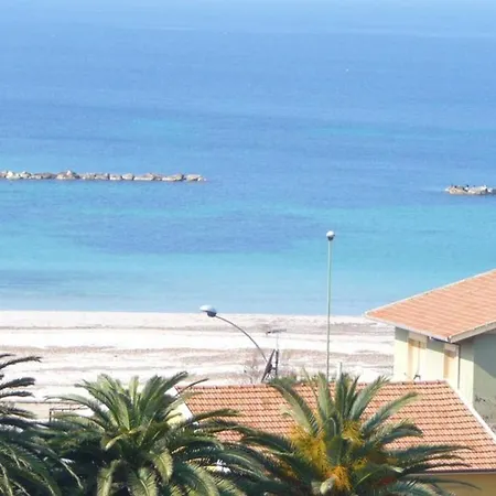 Emerald With Sea View